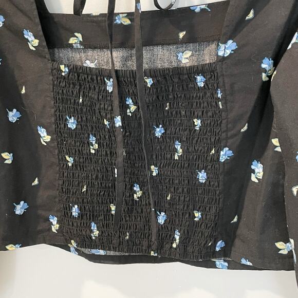 💗 3/$10 💗 H&M Floral Crop Top Black Blue Size 8 EUC - Picture 5 of 14